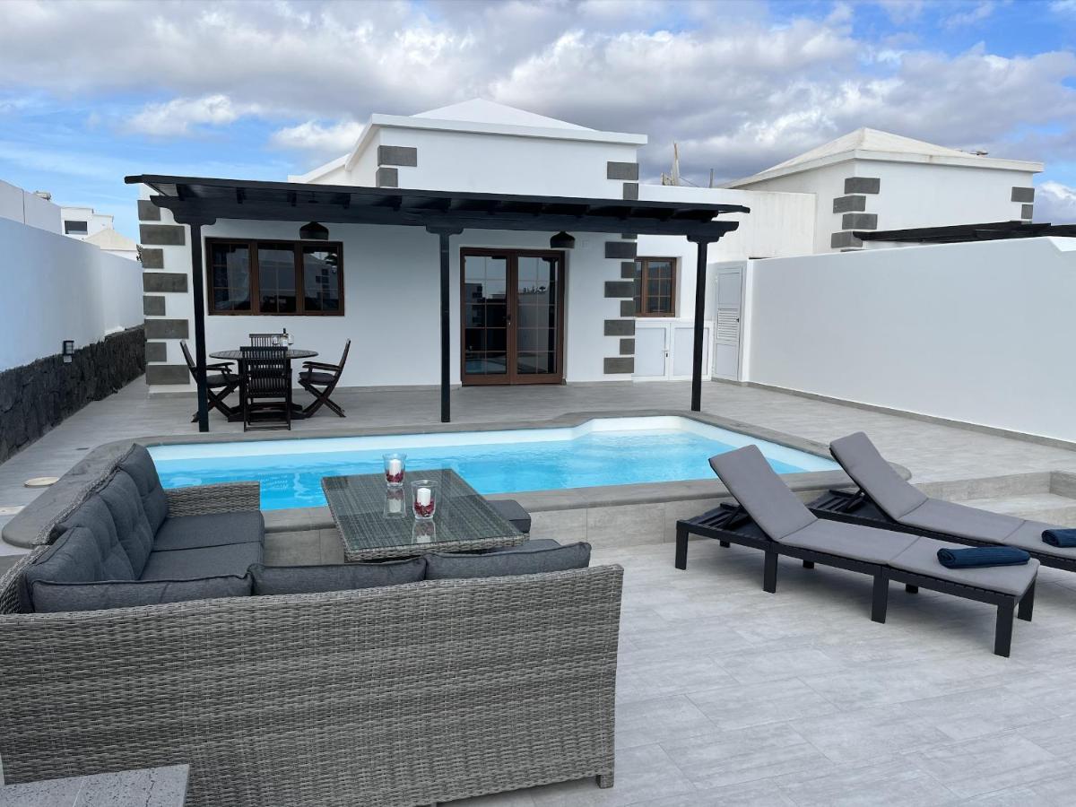 Stunning Villa Arabella - Heated Pool - Bbq - Amazing Terrace - Playa Blanca Exterior photo